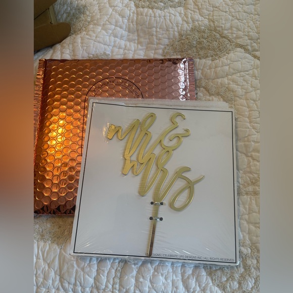 Wedding Cake Topper - Picture 2 of 2